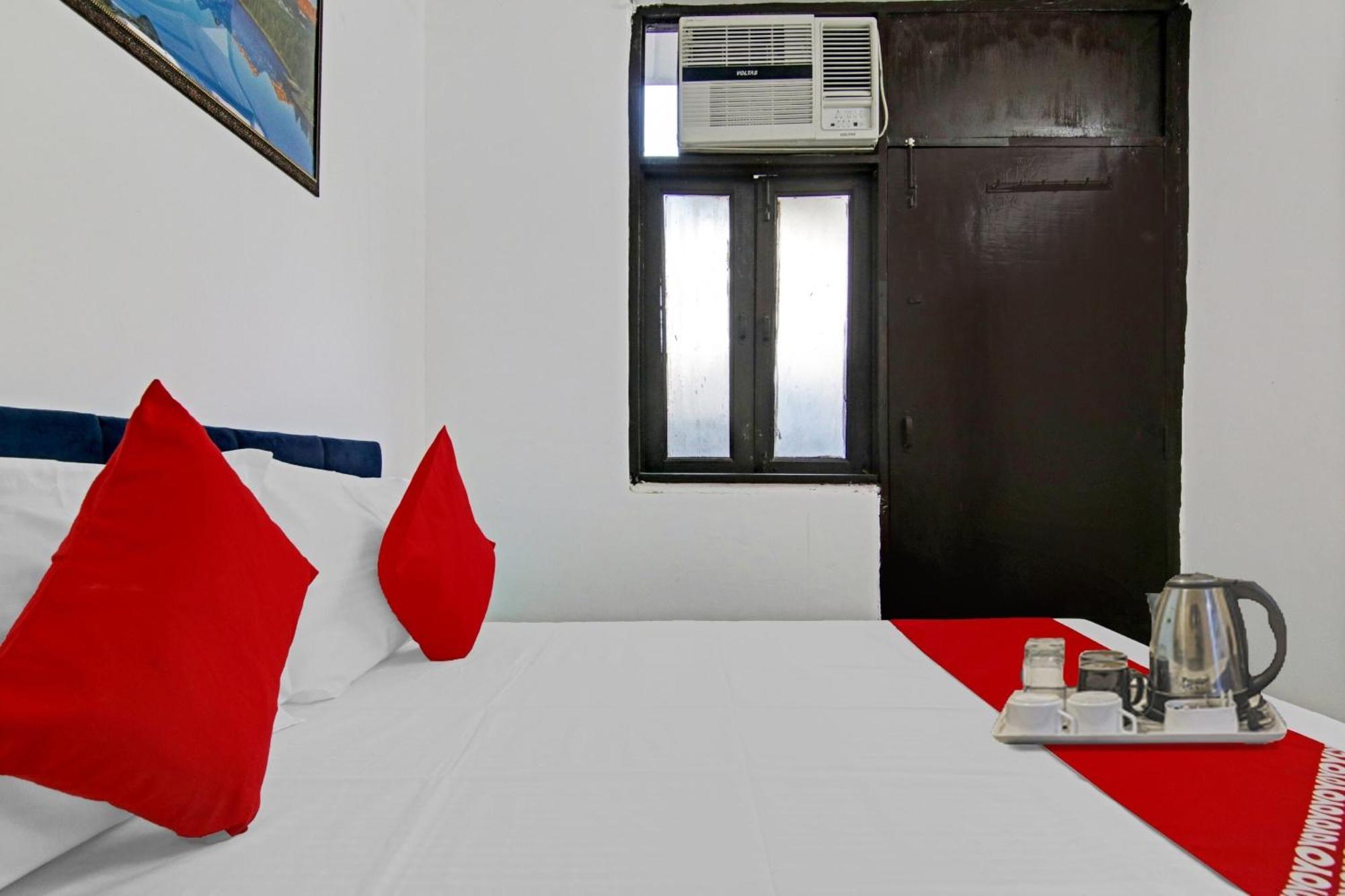 Hotel O Chaudhary Villa New Delhi Exterior photo